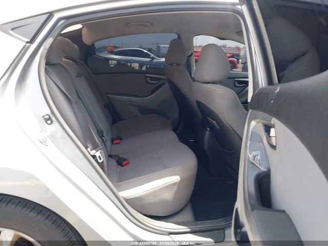 2015 Hyundai ELANTRA SE 照片 8