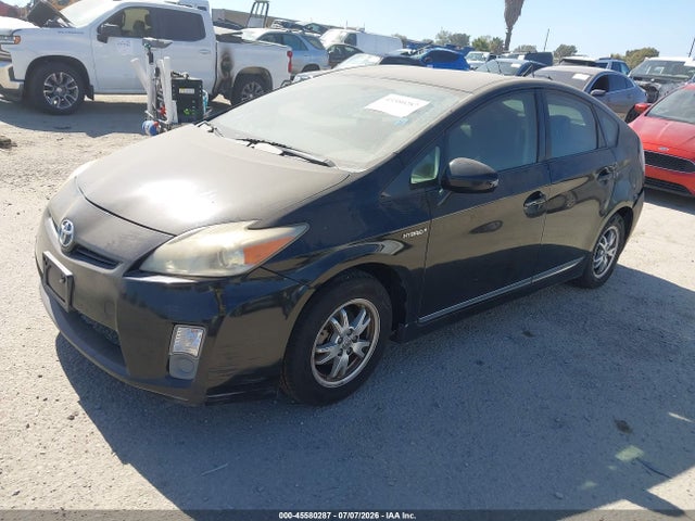 2010 Toyota PRIUS II — фото 2