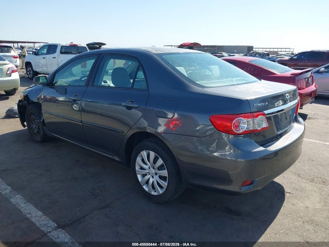 2012 Toyota COROLLA LE photo 3