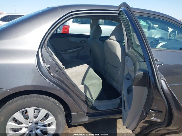 2012 Toyota COROLLA LE photo 8