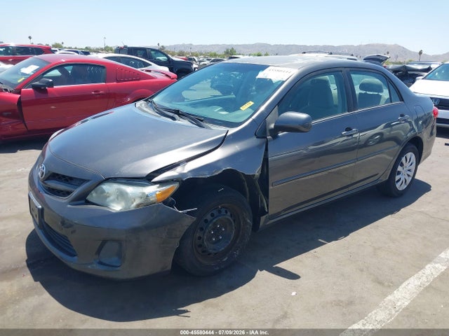 2012 Toyota COROLLA LE photo 2