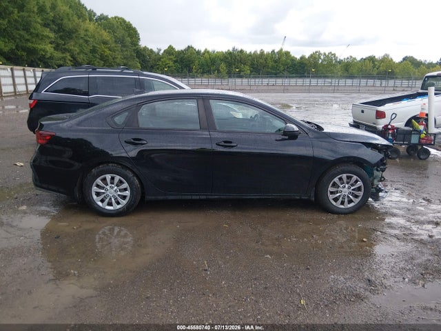 2019 KIA FORTE FE 13