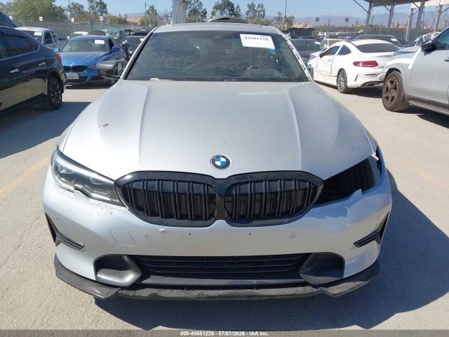 صورة مصغرة 13 لـ 2019 BMW 330I