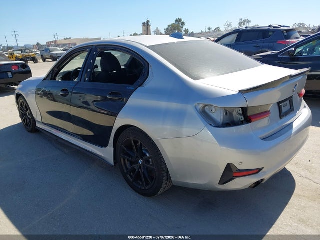 صورة 3 لـ 2019 BMW 330I