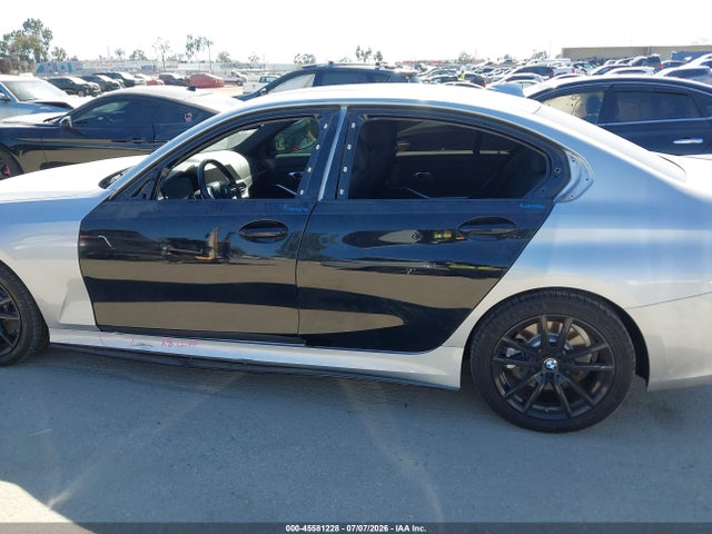 صورة 6 لـ 2019 BMW 330I