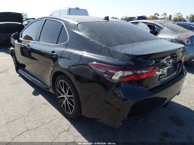 2023 Toyota CAMRY SE photo 3