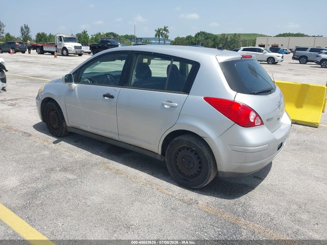 2009 Nissan VERSA 1.8S — фото 3