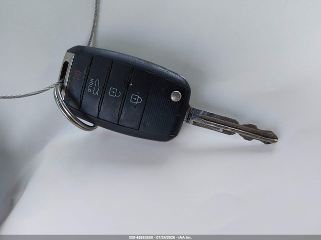 2016 KIA FORTE LX — миниатюра 11
