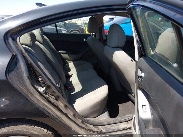 2016 KIA FORTE LX 照片 8
