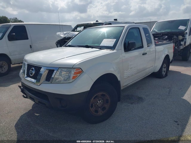 2018 Nissan FRONTIER S — фото 2