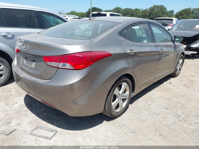2013 Hyundai ELANTRA GLS — фото 4