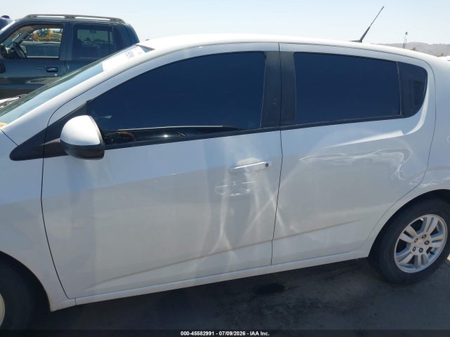 صورة مصغرة 14 لـ 2012 Chevrolet SONIC 2LS