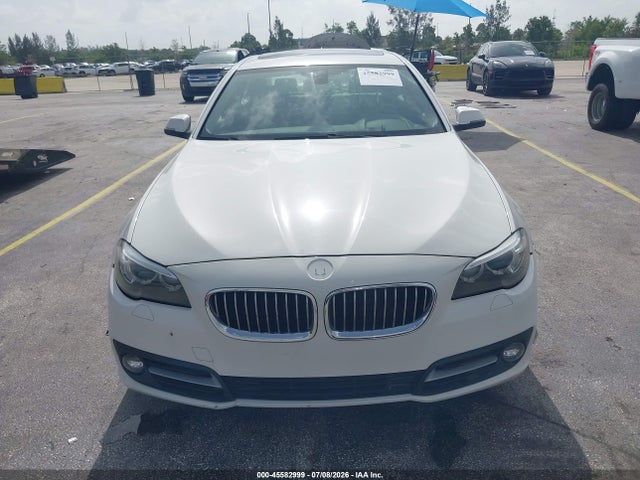 2016 BMW 528I — миниатюра 12