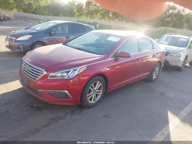 2015 Hyundai SONATA SE — фото 2