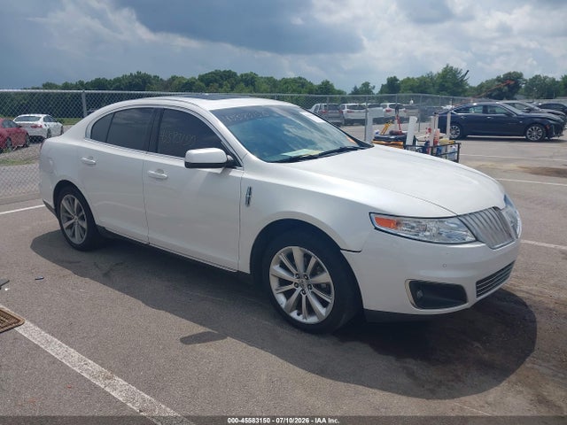 2011 LINCOLN MKS 