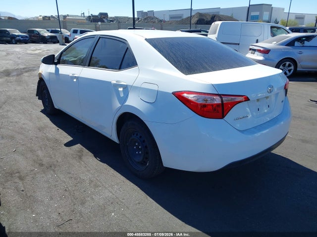 2017 Toyota COROLLA LE — фото 3