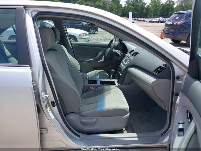 2008 Toyota CAMRY LE photo 5