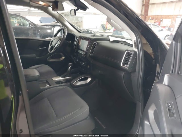 صورة 5 لـ 2022 Nissan FRONTIER SV 4X4
