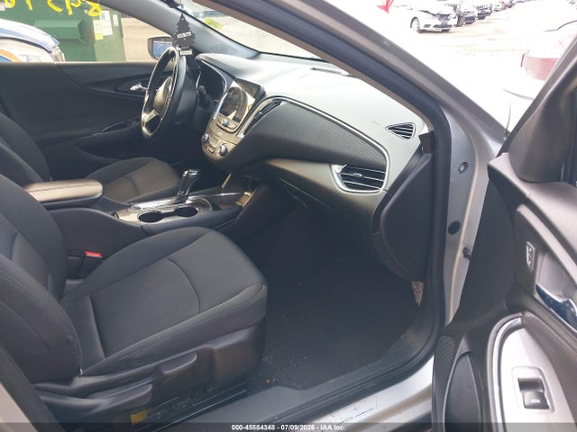 2016 Chevrolet MALIBU 1LT — фото 5