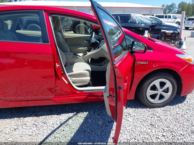2014 Toyota PRIUS TWO — фото 5