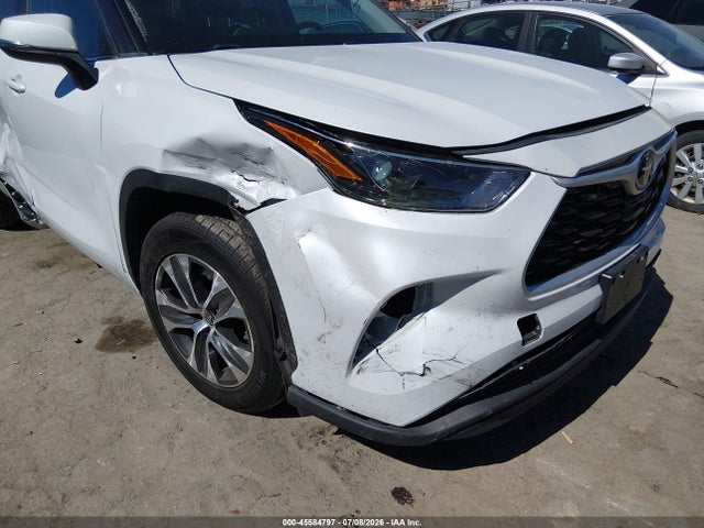 2023 TOYOTA HIGHLANDER XLE 6