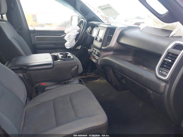 2022 RAM 1500 BIG HORN 4X2 6'4 BOX — фото 5