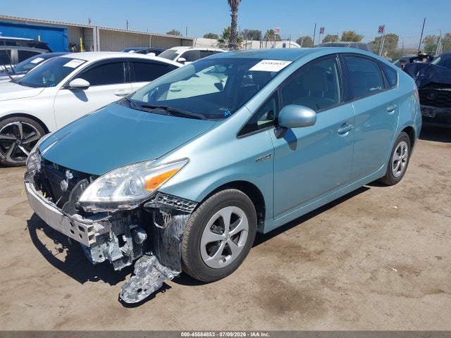 صورة 2 لـ 2013 Toyota PRIUS THREE