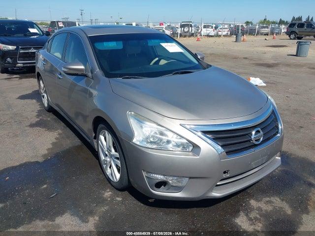 2015 Nissan ALTIMA 3.5 SL photo 1