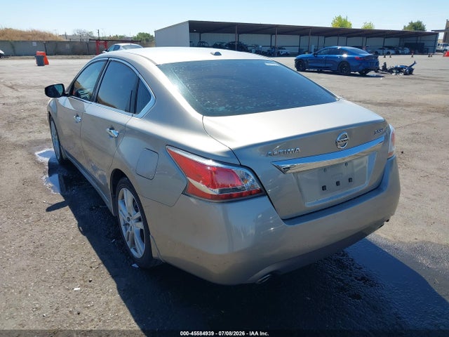 2015 Nissan ALTIMA 3.5 SL photo 3