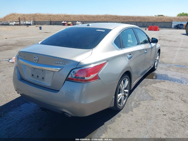 2015 Nissan ALTIMA 3.5 SL photo 4