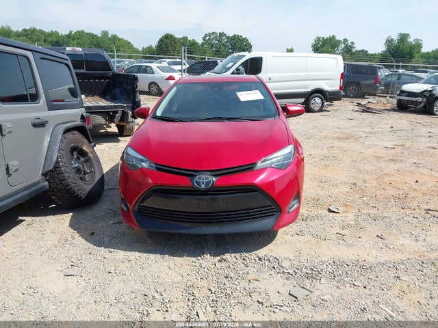 2019 TOYOTA COROLLA XLE 12