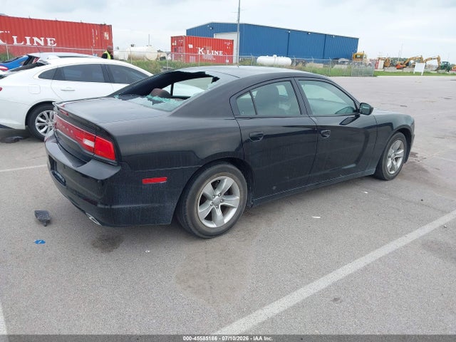 صورة 4 لـ 2014 Dodge CHARGER SE