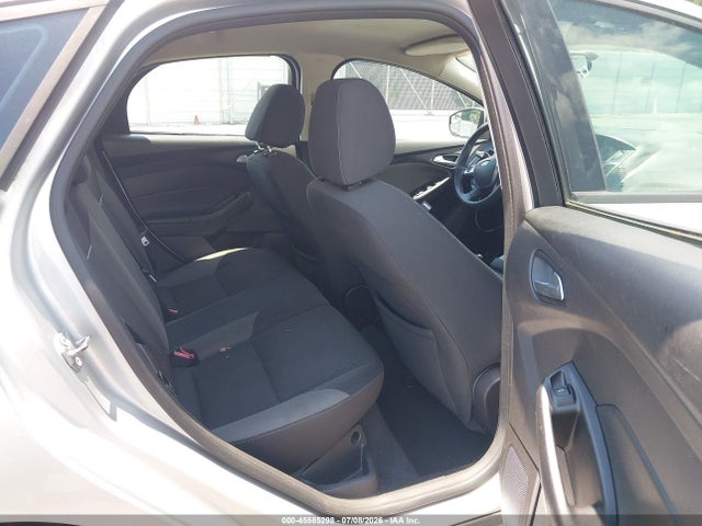 صورة 8 لـ 2014 FORD FOCUS SE