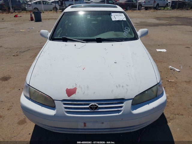 1998 Toyota CAMRY XLE V6 photo 6