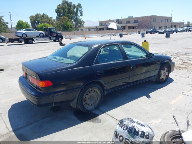 2000 Toyota CAMRY LE V6 photo 4