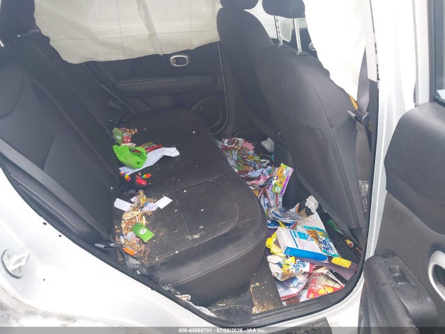 صورة 8 لـ 2016 KIA SOUL