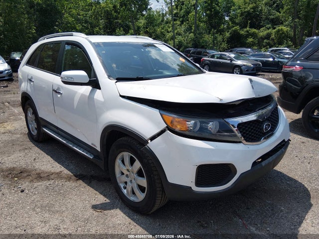 2013 KIA SORENTO LX V6