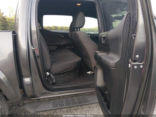 صورة 8 لـ 2017 Toyota TACOMA TRD SPORT