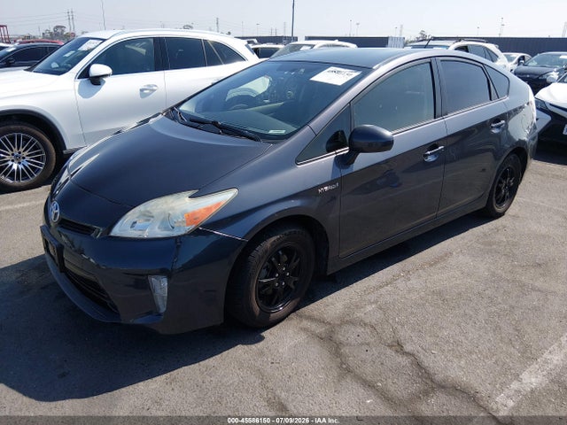2015 Toyota PRIUS TWO — фото 2