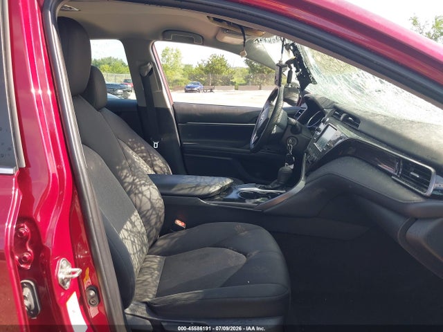 صورة 5 لـ 2019 Toyota CAMRY LE