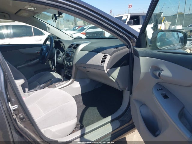 2011 Toyota COROLLA LE 照片 5