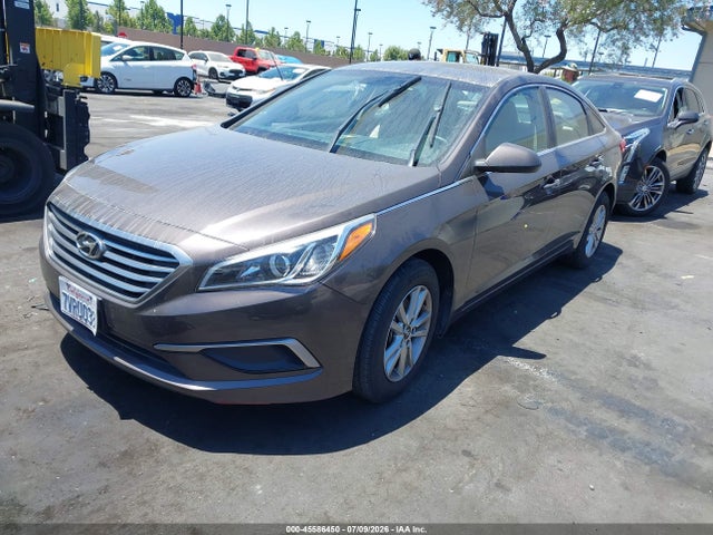 2017 Hyundai SONATA SE — фото 2