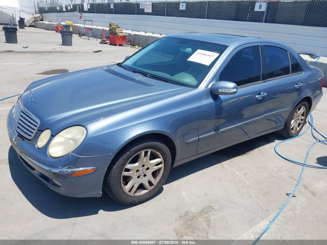 2004 Mercedes-BENZ E 320 photo 2