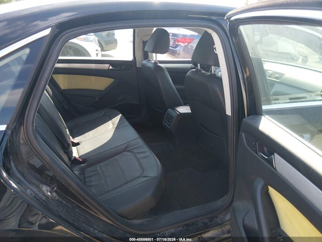 صورة 8 لـ 2013 Volkswagen PASSAT 2.0L TDI SE