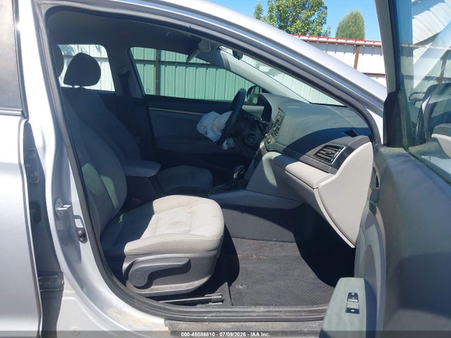 2018 Hyundai ELANTRA SE 照片 5