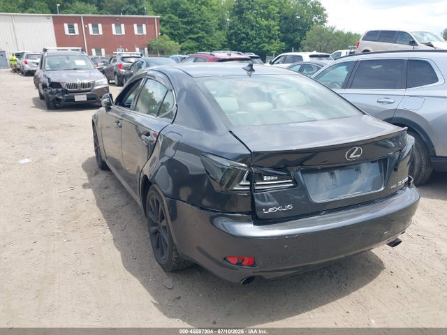 2010 Lexus IS 250 photo 3