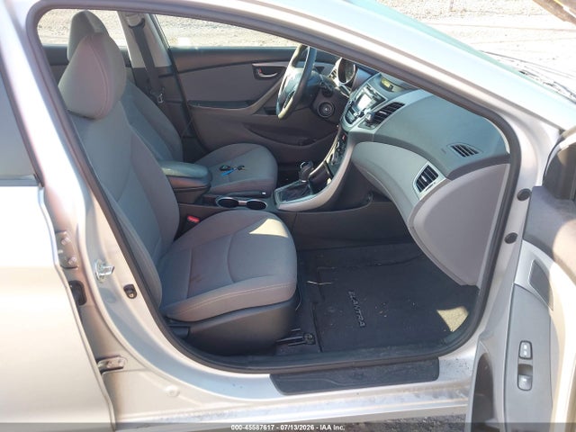 صورة 5 لـ 2015 Hyundai ELANTRA SE
