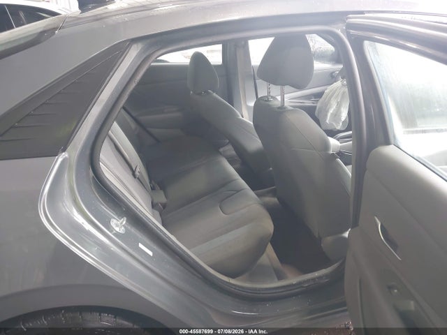 2023 Hyundai ELANTRA SE 照片 8