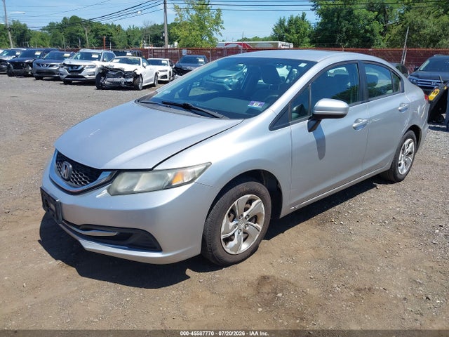 2015 Honda CIVIC LX — фото 2