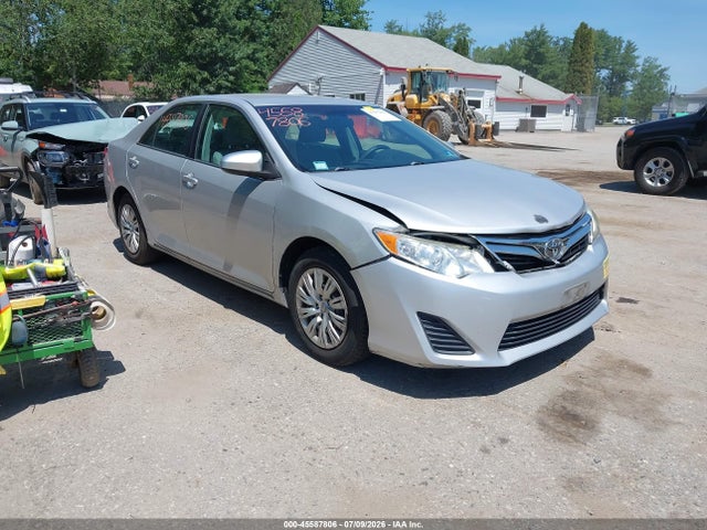 2014 TOYOTA CAMRY LE